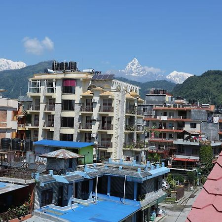 Hotel Golden Holiday Pokhara Exterior photo