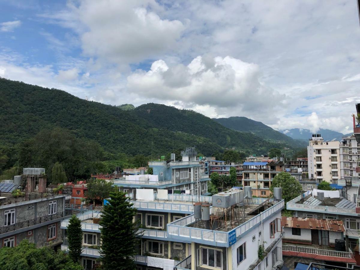 Hotel Golden Holiday Pokhara Exterior photo